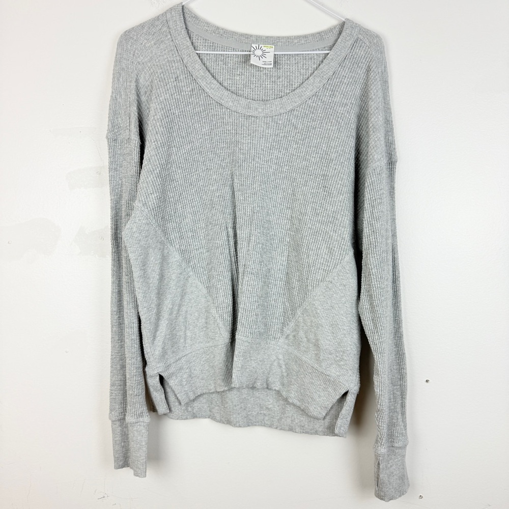 Offline by Aerie Gray Waffle Knit Long Sleeve Pullover Top